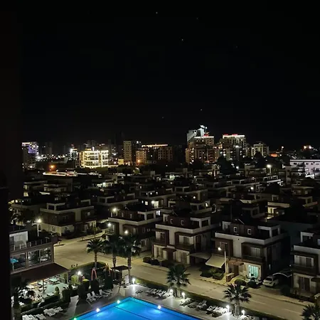 Royal Sun River Flat Apartamento Trikomo