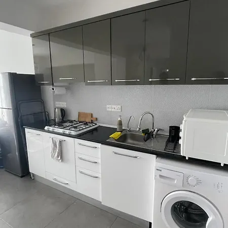 Royal Sun River Flat * Trikomo